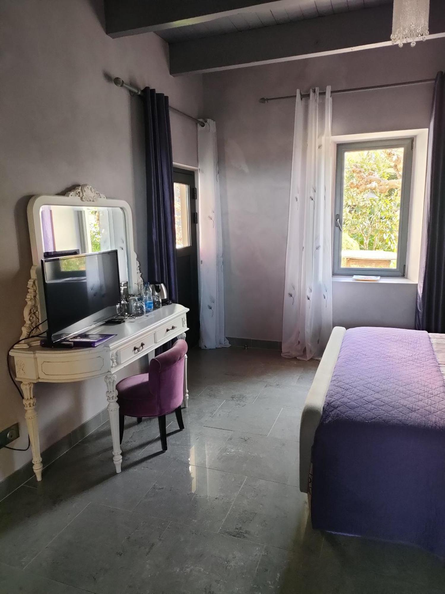 Maison D'Hotes Cote Cour Rasteau Oda fotoğraf